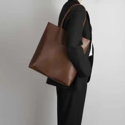 Dame Markberg Shoppere><noscript><img width=