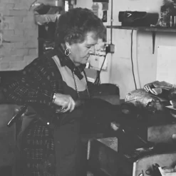 Discount B4 - Pocket Bristle Hårbørster & Kamme