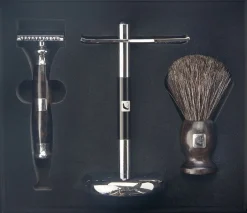 Shaving Kit: Safety Razor, Stand & Barberkost Sup-Barberians New