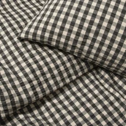 Juna Sengetøj & Lagner><noscript><img width=