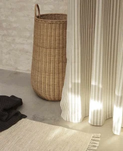 New Chambray Shower Curtain - Sand/Off-white Badeforhæng