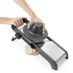 Chef's Mandolin 2. 0-OXO New