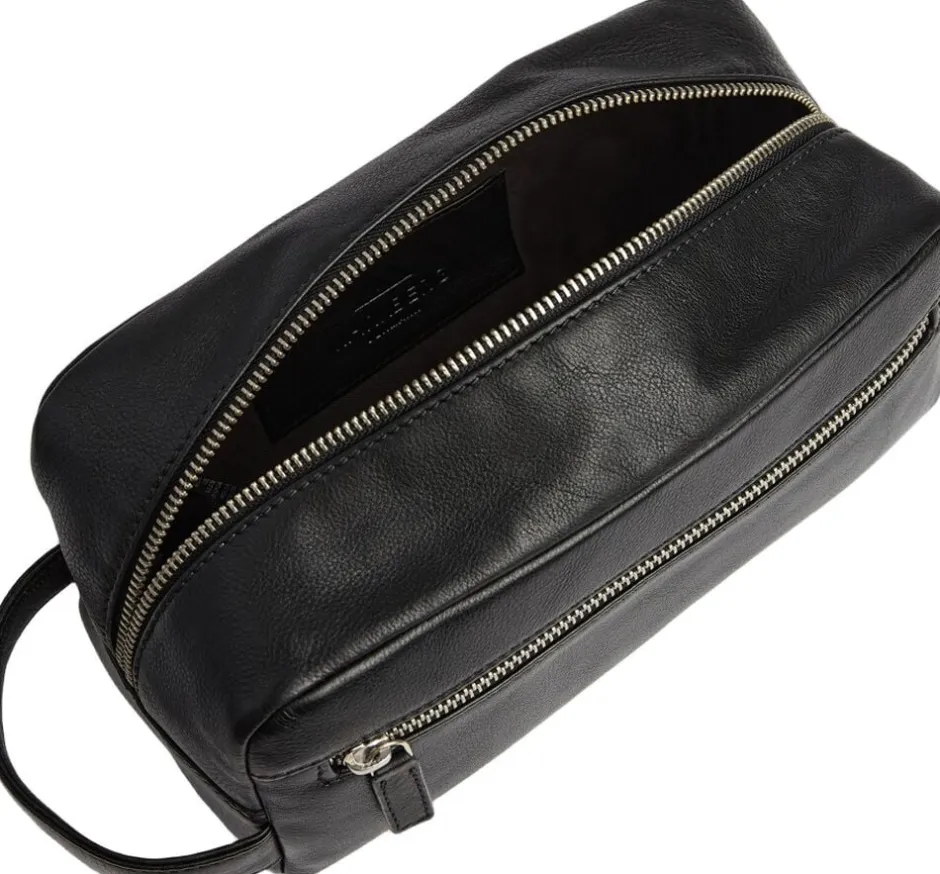 Crewmbg Toiletry Bag-Markberg New