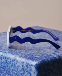 Discount Danner x Cartel Oval Sunnies - Shell/CartelBlue Dame Briller