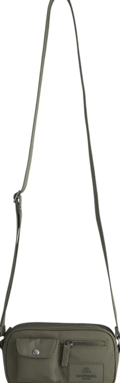 DarlaMBG S Cross. , Monochrome-Markberg