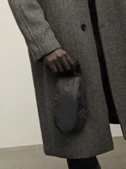 Day GW RE-No Rain Mittens-DAY ET Online