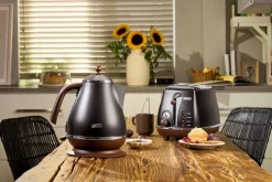 Clearance Icona vintage CTOV2103. BK Køkkenmaskiner