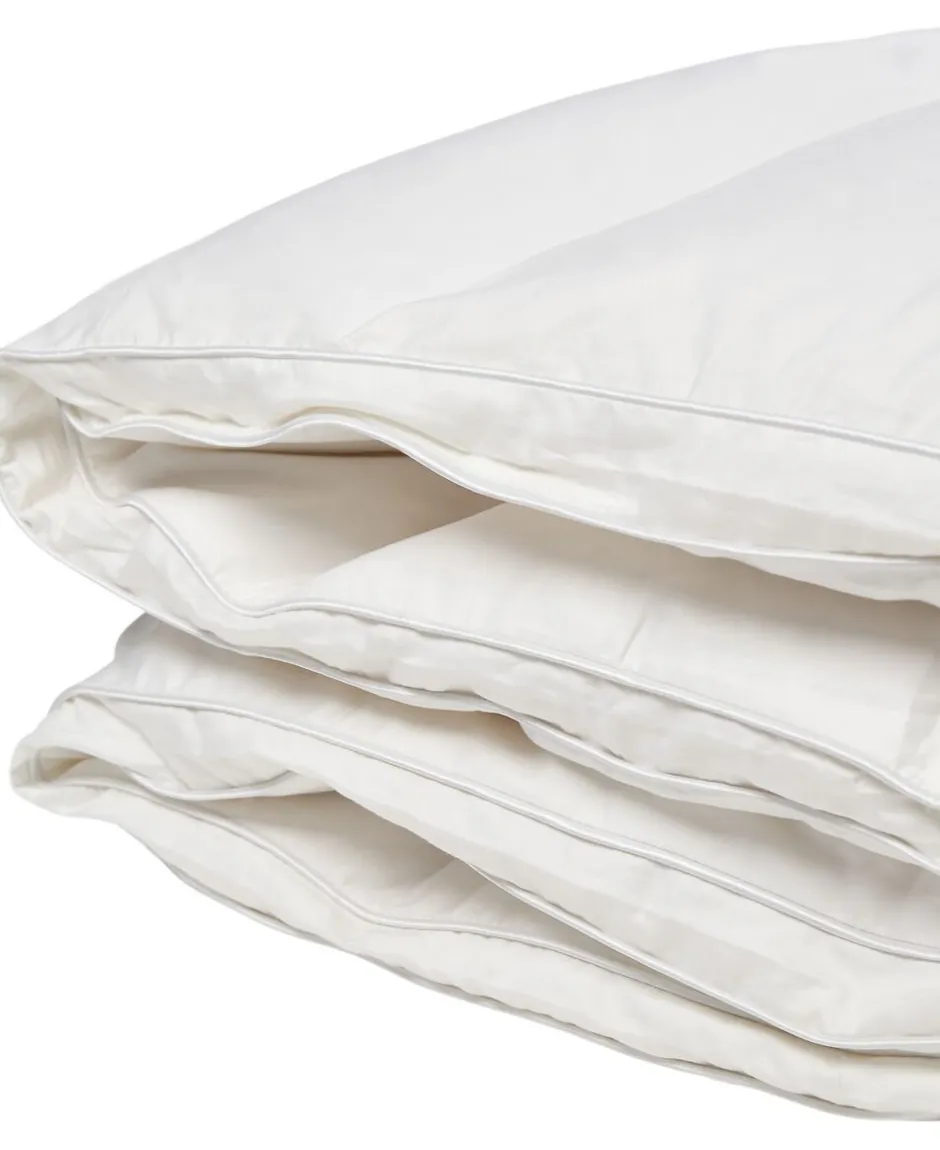 Magasin du Nord Collection Dyner>Diamant Gåsedunsdyne - Let 140x220 cm.