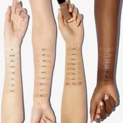 Hot Forever Skin Correct Full-Coverage Concealer Ansigt