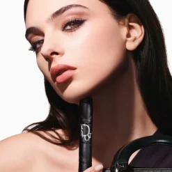 Discount show Liquid Liner Ultra-Precise Felt-Tip Eyeliner Øjne