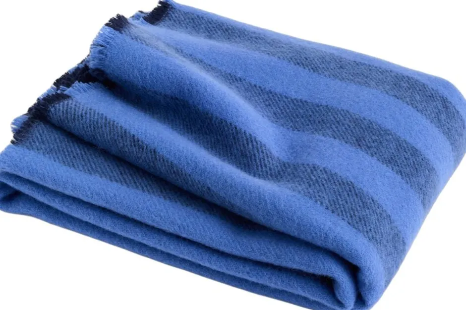 Duo Throw-Hay Outlet