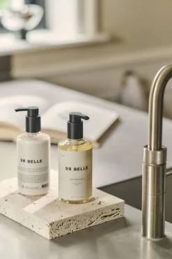 Rebelle Kropspleje|Hånd- Og Fodpleje><noscript><img width=