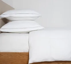 Egyptisk sengesæt med broderet stikning-Magasin du Nord Collection Discount