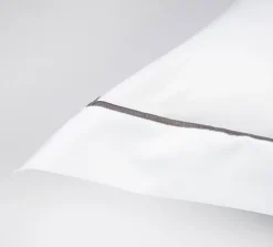 Egyptisk sengesæt med broderet stikning-Magasin du Nord Collection Discount