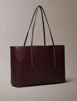 Dame Calvin Klein Skuldertasker>EMBLEM AOP TOTE W/ POUCH