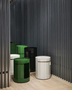 Hot Facet Cabinet incl. feet and castor Møbler