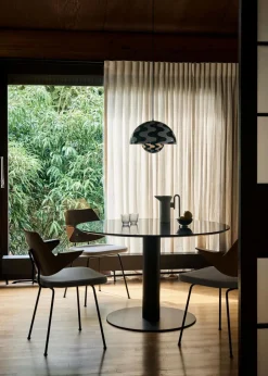 Flowerpot Pendant VP7, Black/White-&Tradition Hot