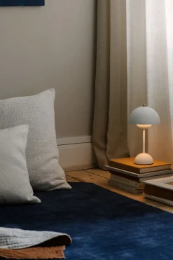 Best Flowerpot Portable Lamp VP9, Magnetic Charger Bordlamper|Trådløse Lamper