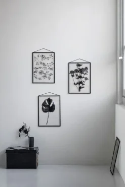 Moebe Plakater & Rammer><noscript><img width=