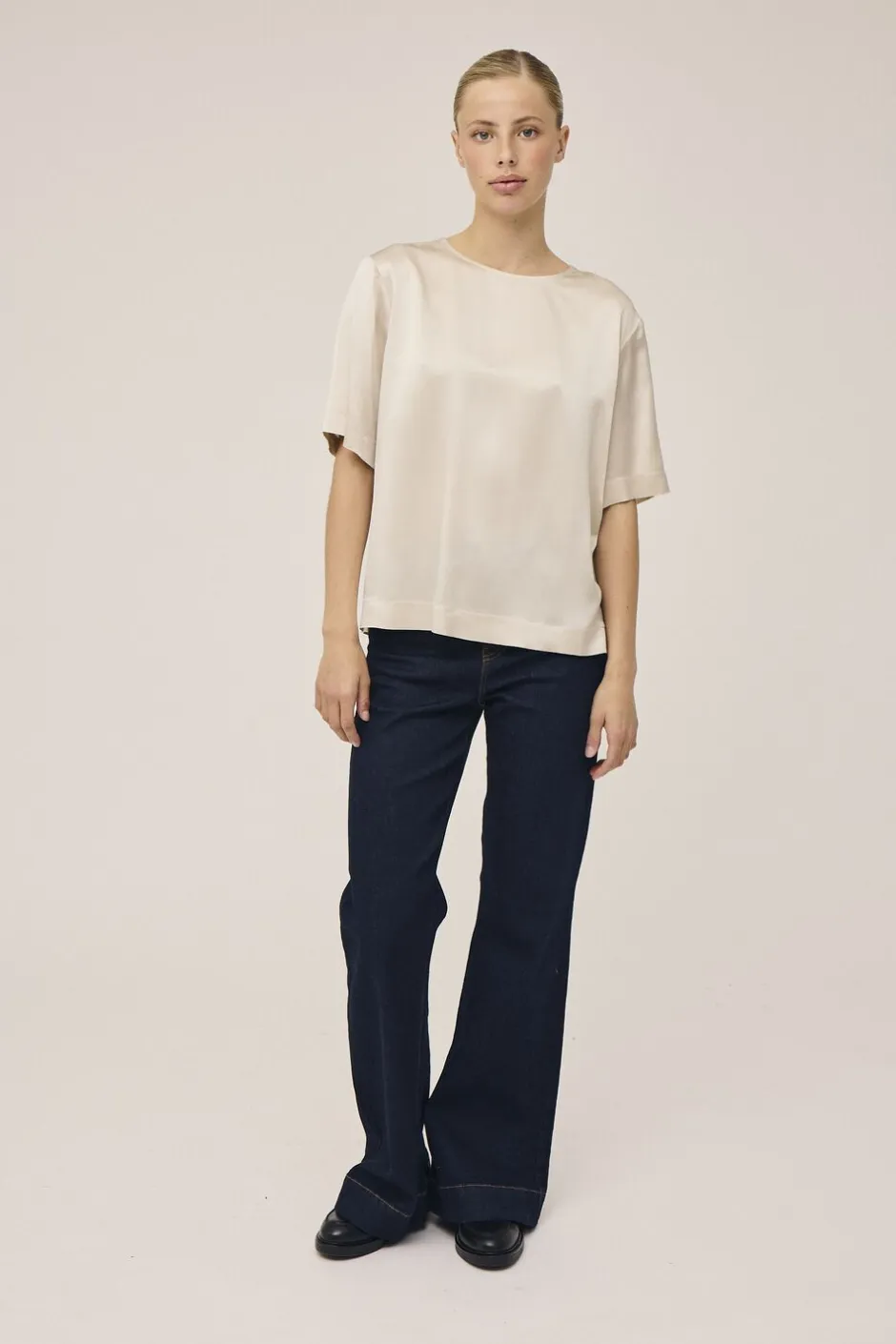 Dame Magasin du Nord Collection Bluser & Skjorter>Gia 2 Kortærmede bluse - 100% silke