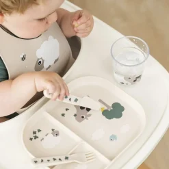 Børn Done by Deer Børneservice><noscript><img width=