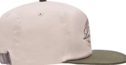 Les Deux Hatte & Huer><noscript><img width=