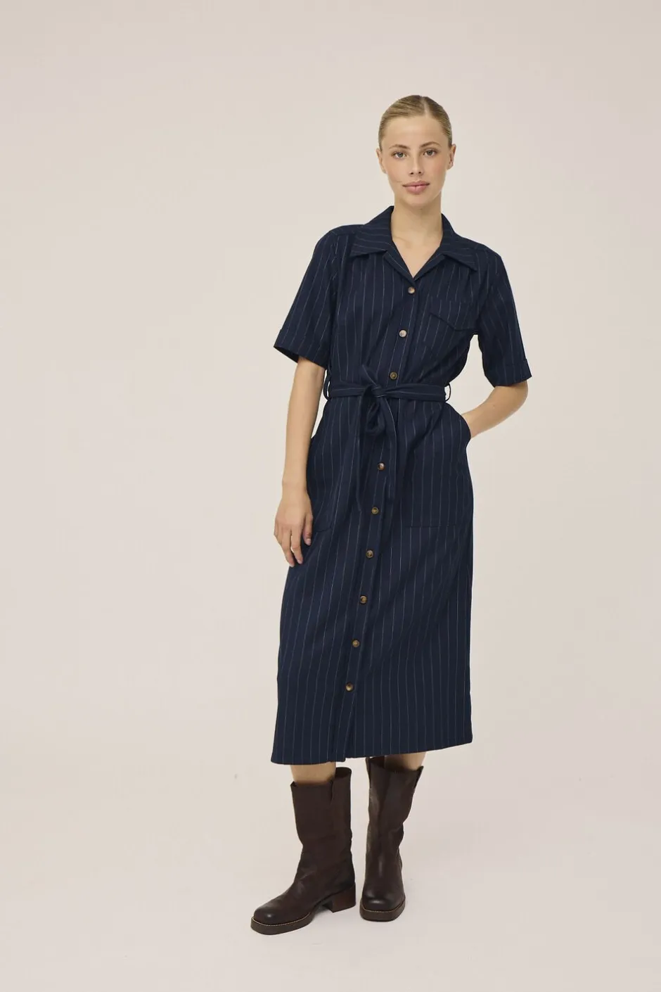 Dame Magasin du Nord Collection Kjoler>Gro 3 Kortærmede maxikjole skjorte - GRS