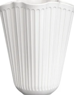 Sale Hammershøi Unfold Vase H16. 5 cm hvid Vaser & Urtepotteskjulere