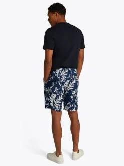 Tommy Hilfiger Shorts><noscript><img width=