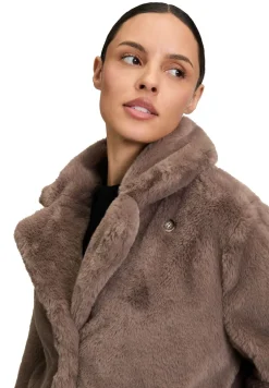 Dame Betty Barclay Jakker|Sport><noscript><img width=