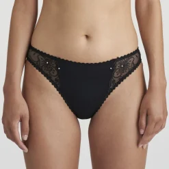 Dame Marie Jo Trusser>Jane rio-trusser