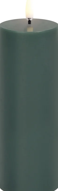 Best LED pillar candle, Pine green, Smooth, 5,8x15,2 cm Lys & Lysestager