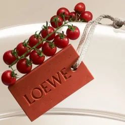 Hot LOEWE Tomato Leaves Large Soap Bar Hånd- Og Fodpleje