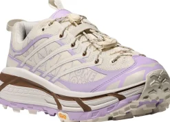 Mafate Three2 Wordmark-HOKA Hot