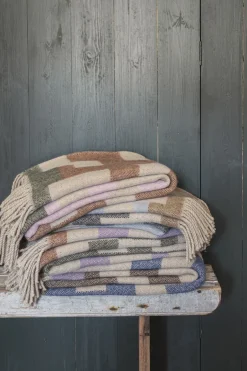 Best Maze Throw Plaider