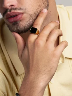 Men's Signet Ring with Onyx Smykker