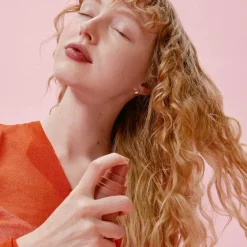 Mini Find Comfort: Awaken Confidence - Essentielle fugtgivende kropspl-RARE BEAUTY Outlet