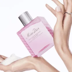 DIOR Kropspleje><noscript><img width=