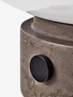 Outlet Mist Portable Lamp AP21 Grigio Caldo base Trådløse Lamper