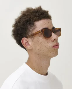 MessyWeekend Briller><noscript><img width=