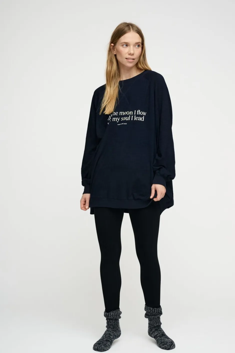 Dame moshi moshi mind Sweatshirts & Sweatpants>november sweat