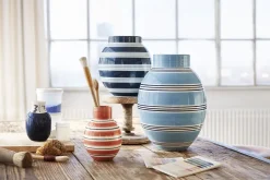 Outlet Omaggio Nuovo Vase H30 mellem blå Vaser & Urtepotteskjulere