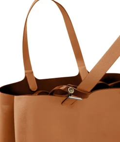 Dame Pieces Shoppere><noscript><img width=