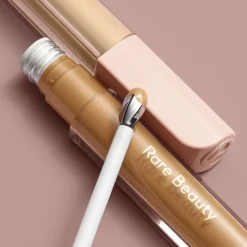 Positive - Under Eye Brightener Ansigt