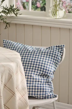 Ib Laursen Puder>Pude Lucas mørkeblå m/naturfarvede små tern