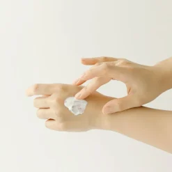 Relief Sun: Rice + Probiotics SPF50+ Solpleje