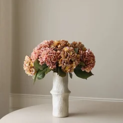 Seasonal Hydrangea Bouquet-Botané Hot