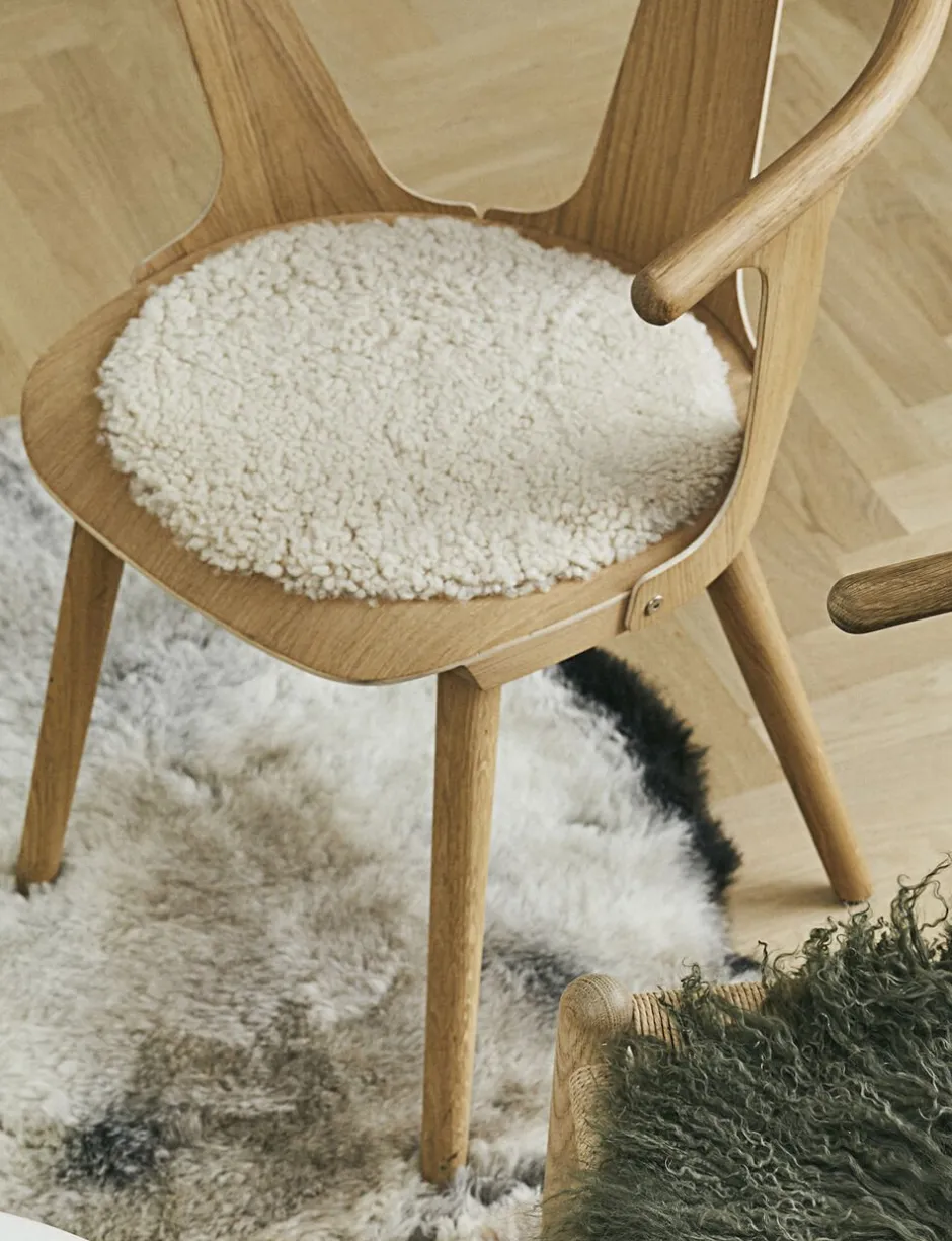 NATURES Collection Skind>Seat Cover, Short-Wool Curly New Zealand Sheepskin, Round Ø34 cm Moon