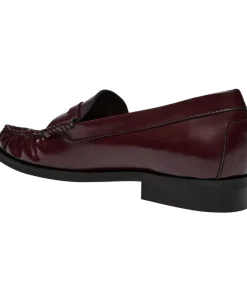 Selena-Shoe Biz Clearance