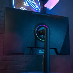 SharkGaming 32" 4K 155hz Skærm-Shark Gaming Outlet